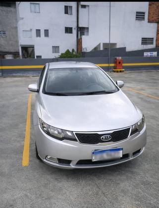 KIA CERATO 1.6 EX3 SEDAN 16V GASOLINA 4P AUTOMÁTICO KIA CERATO 1.6 EX3 SEDAN 16V GASOLINA 4P AUTOMÁTICO